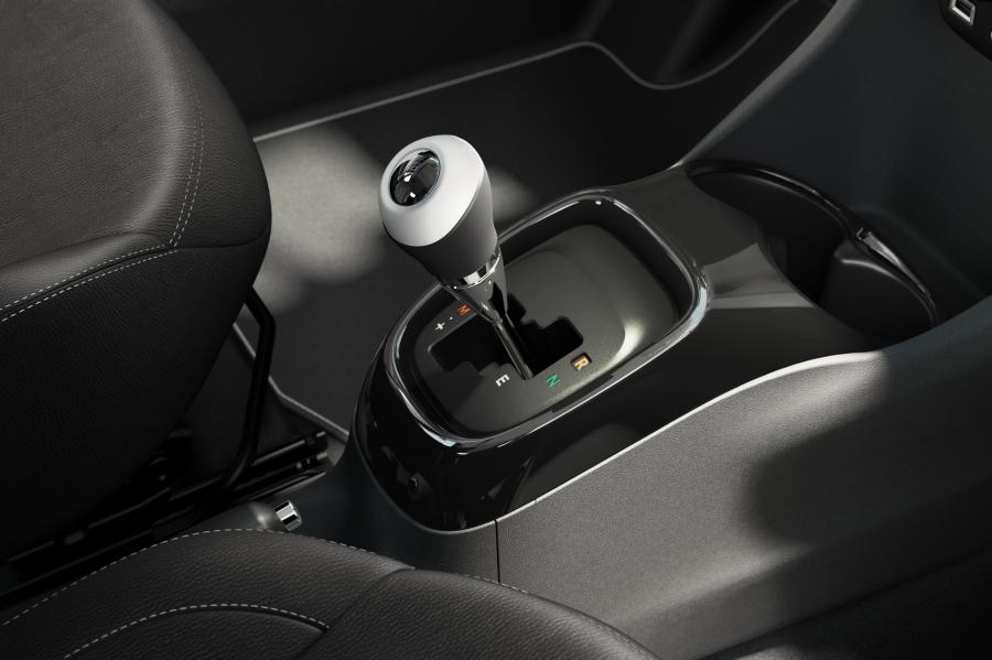  Peugeot 108 3-Door 2014 года  (фото 37 из 44)